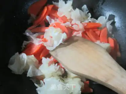 Make Silver-eared carrots step 2