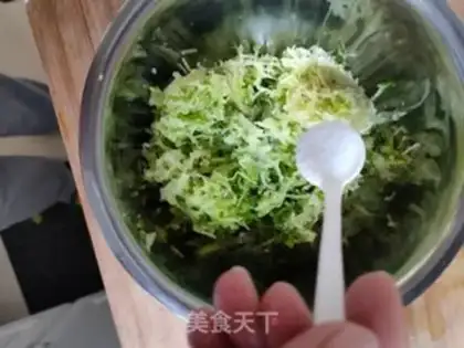 Make radish slipballs step 1
