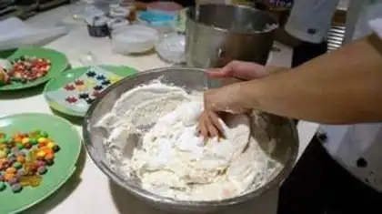 Make Delicious Macalon step 3