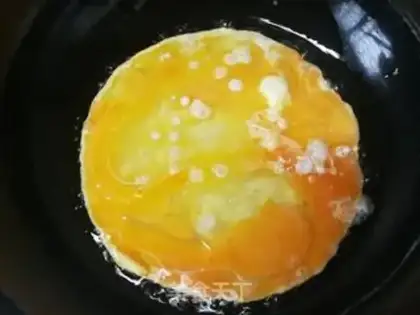 Make Scrambled eggs step 4