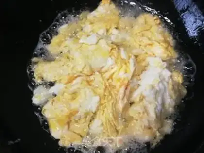 Make Scrambled eggs step 5
