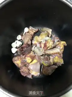 Make A red chicken piece step 0