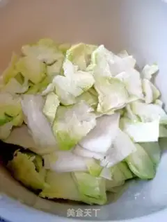 Make Spicy sausage step 1