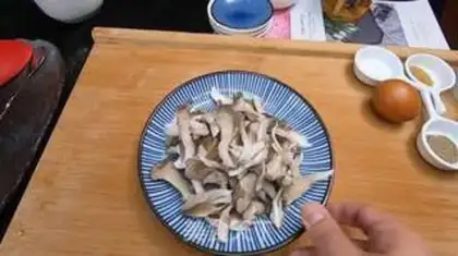 Make Blow mushrooms step 1