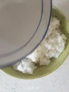 Make Flower sushi step 3