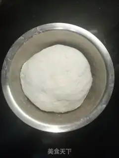 Make Hand grab cake step 1