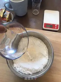 Make Hand grab cake step 9
