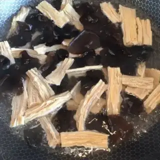 Make ♪ Celery ♪ step 1