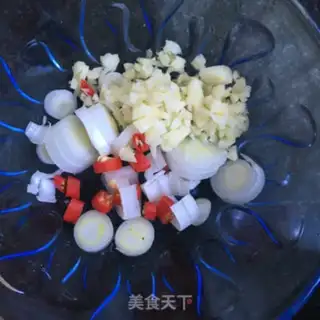 Make Precious bean-skin sprouts step 1