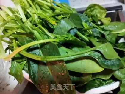 Make Spinach omelet soup step 0