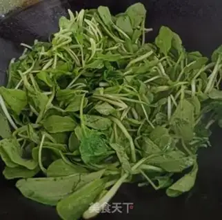 Make Chicken caterpillar sour noodles step 1
