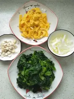 Make Egg almond spinach step 3