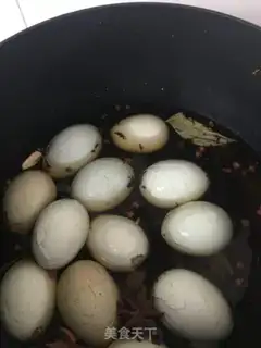 Make Five spicy tea eggs step 12