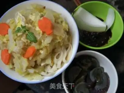 Make Soy sauce and egg noodles step 4