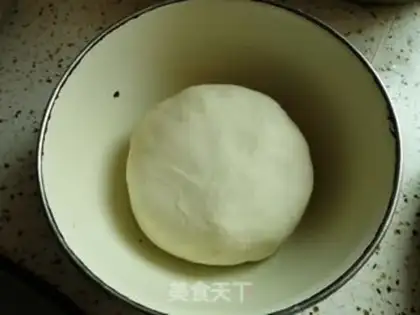 Make walnut sesame sugar bag step 3