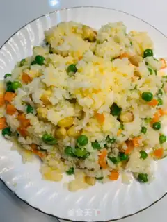 Make Yangzhou fried rice step 6