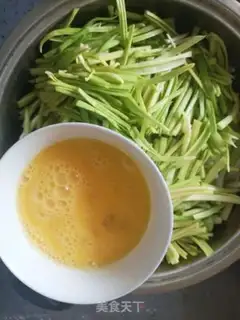 Make Garlic fried eggs step 0