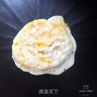 Make Egg sandwich with sesame sauce step 1