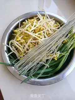 Make Bean sprouts step 0