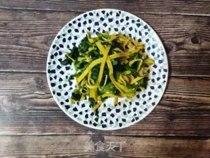 Make Eggs and spinach step 7