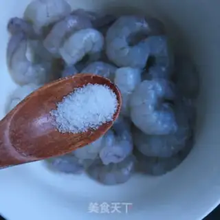 Make Shrimp meat step 1