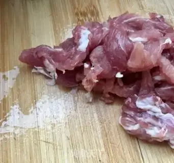Make Meat peppers, white mushrooms step 0