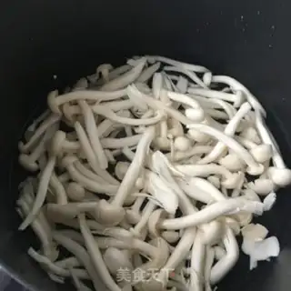Make Meat peppers, white mushrooms step 2