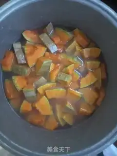 Make Nuts and yogurt step 3