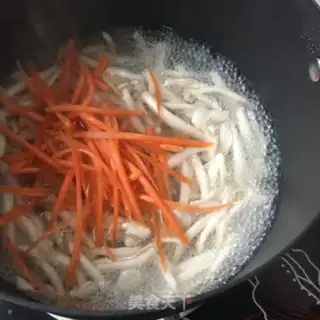 Make Meat peppers, white mushrooms step 5