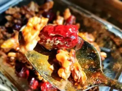 Make Red dates steaming walnuts step 8
