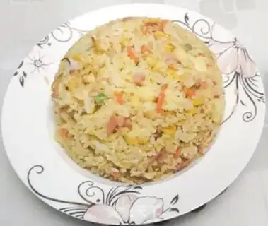 Make Pineapple rice step 2