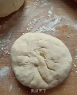 Make Cream eggs and shrimp pie step 5
