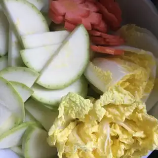 Make Vegetable soup with tofu step 2