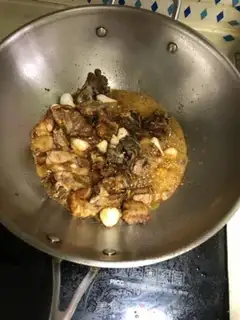 Make Two mushrooms burning ribs step 4