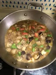 Make Two mushrooms burning ribs step 7