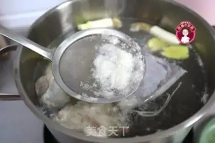 Make Vietnamese beef river powder step 4