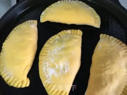 Make Pumpkin sour eggs box step 7