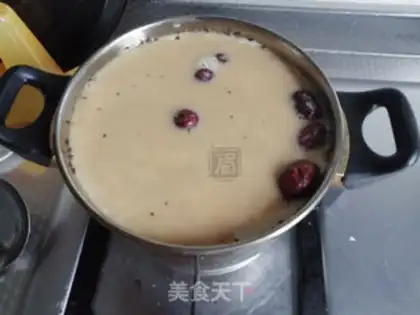 Make Red-tree milk tea step 9