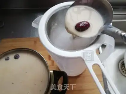Make Red-tree milk tea step 10