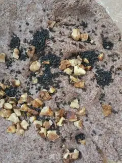 Make All rye walnuts step 2