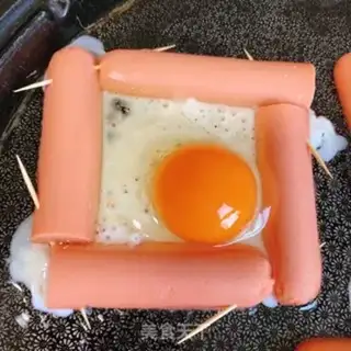 Make A ham sandwich step 4