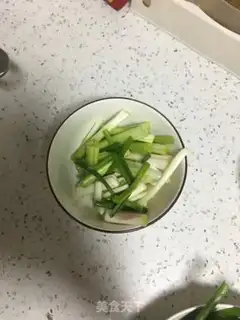Make Garlic seeded lamb step 1