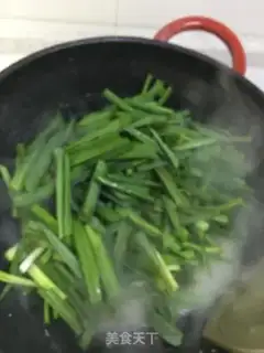 Make Garlic seeded lamb step 6