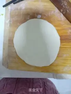 Make Rose buns step 0
