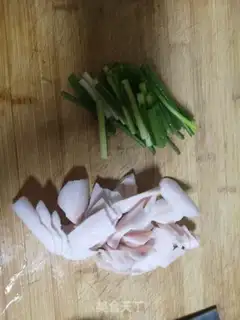 Make Onion noodles step 0