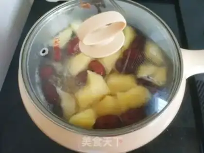 Make "Red dates, Sydney apple soup." step 7