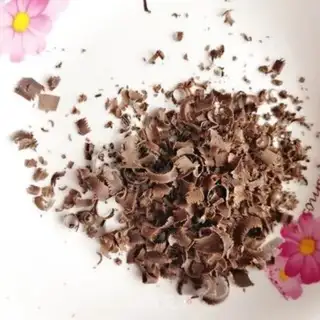 Make Flamingo yogurt cup step 8
