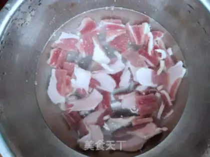Make Worm and grass soup step 1