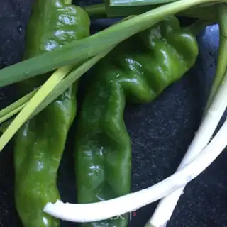 Make Pepper garlic fried eggs step 0
