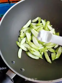 Make Garlic melon step 5